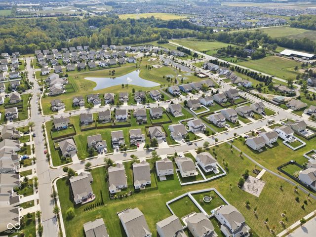 6660 Harvest Moon Lane, Whitestown, IN 46075