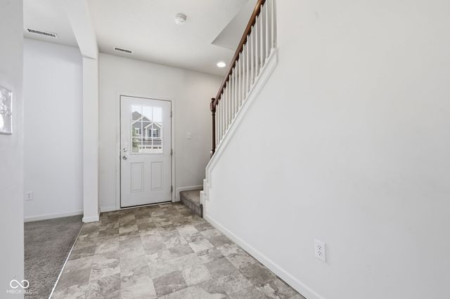 6660 Harvest Moon Lane, Whitestown, IN 46075