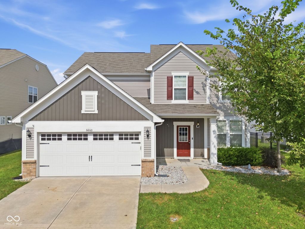6660 Harvest Moon Lane, Whitestown, IN 46075