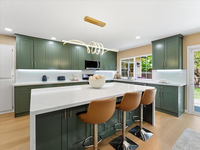 4999 Massachusetts Drive, San Jose, CA 95136