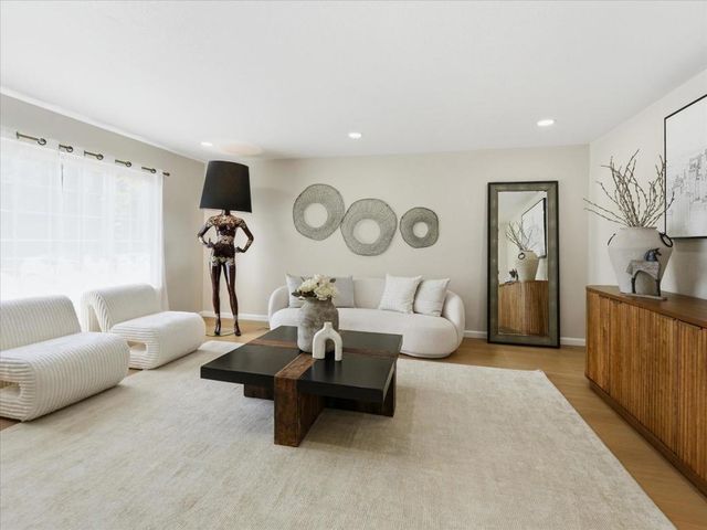 4999 Massachusetts Drive, San Jose, CA 95136