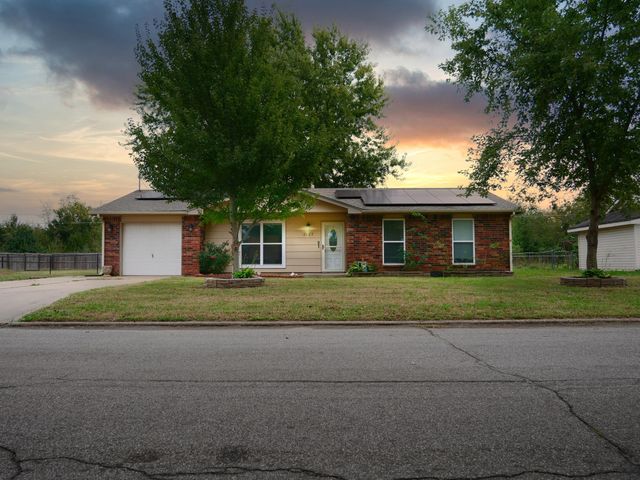 2027 P St SW, Miami, OK 74354