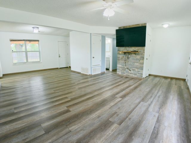 2027 P St SW, Miami, OK 74354