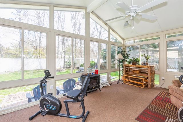 145 Bishop Lane, Holbrook, NY 11741