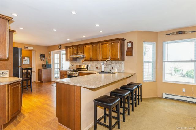 145 Bishop Lane, Holbrook, NY 11741