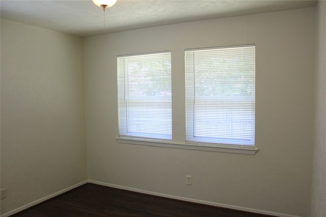 3010 Hillglenn Road, Dallas, TX 75228