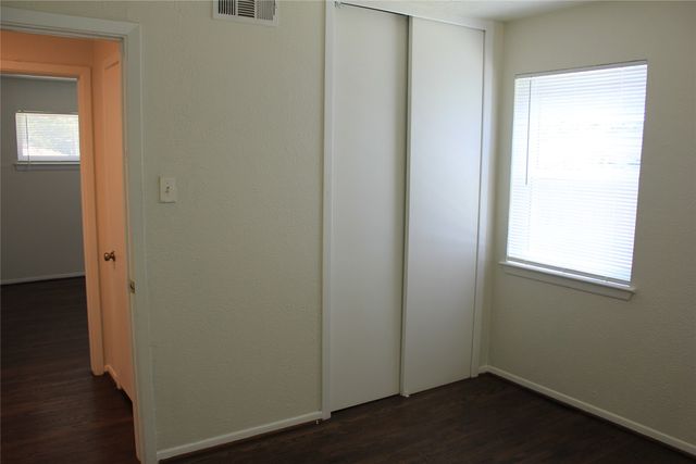 3010 Hillglenn Road, Dallas, TX 75228