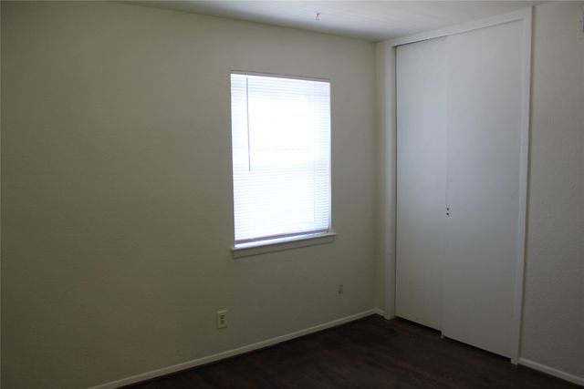 3010 Hillglenn Road, Dallas, TX 75228