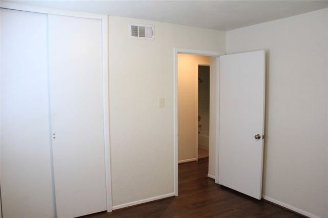 3010 Hillglenn Road, Dallas, TX 75228