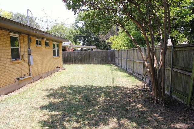 3010 Hillglenn Road, Dallas, TX 75228