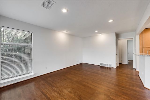 3010 Hillglenn Road, Dallas, TX 75228