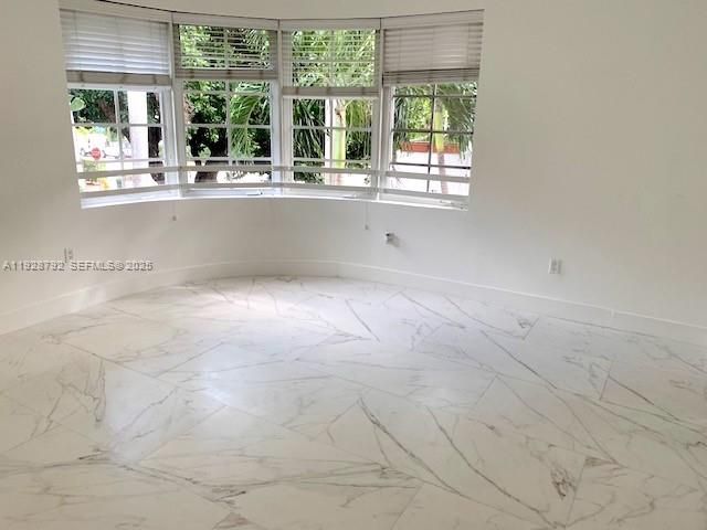 1000 Meridian Ave 23, Miami Beach, FL 33139