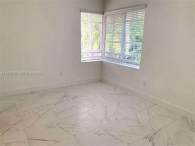 1000 Meridian Ave 23, Miami Beach, FL 33139