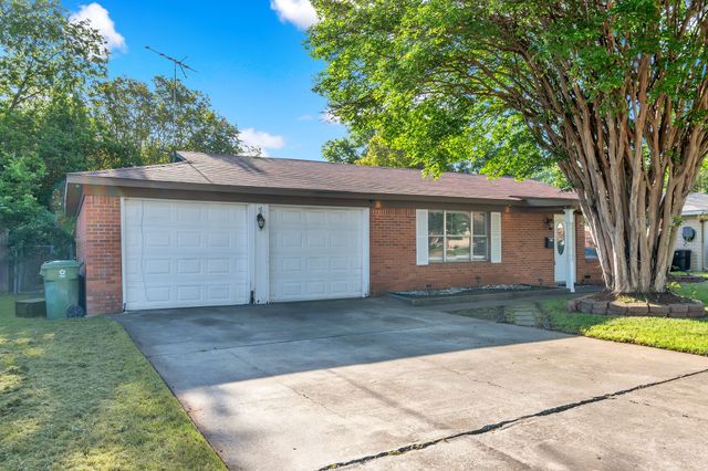 3510 Reeves Street, North Richland Hills, TX 76117