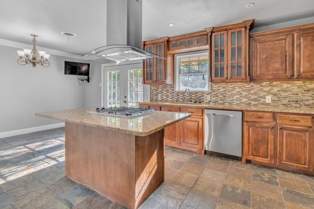 3510 Reeves Street, North Richland Hills, TX 76117