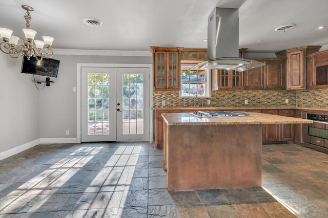 3510 Reeves Street, North Richland Hills, TX 76117