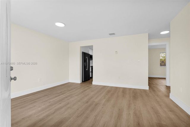 1590 Kia Dr, Homestead, FL 33033