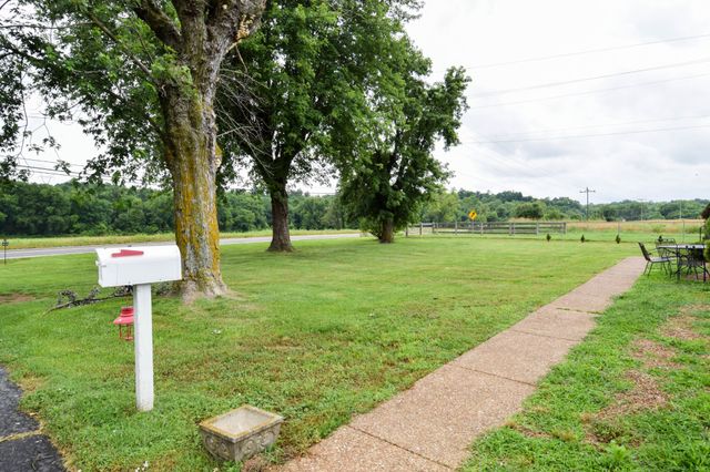 6070 Hwy 49E, Springfield, TN 37172