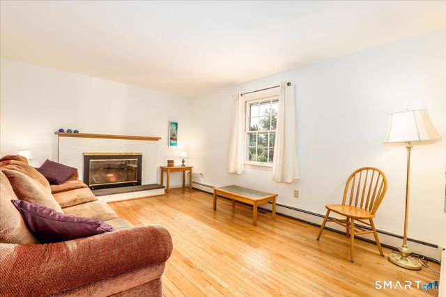 21 White Pine Drive, Brookfield, CT 06804