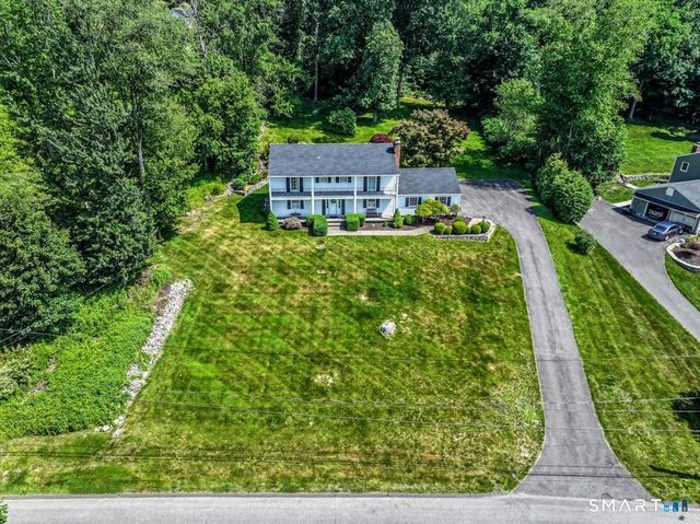 21 White Pine Drive, Brookfield, CT 06804