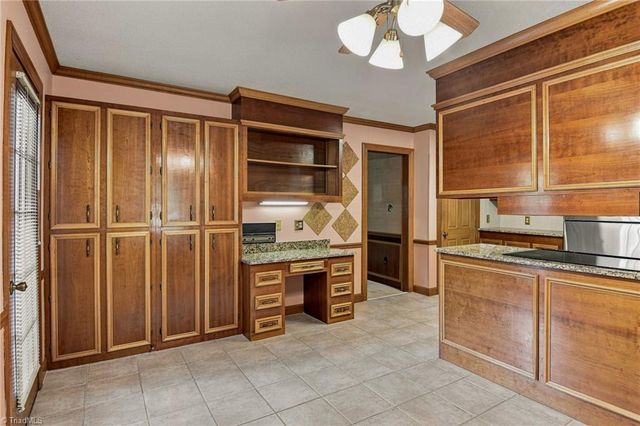 1014 Greenhurst Road, Winston-salem, NC 27104