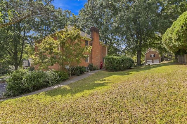 1014 Greenhurst Road, Winston-salem, NC 27104