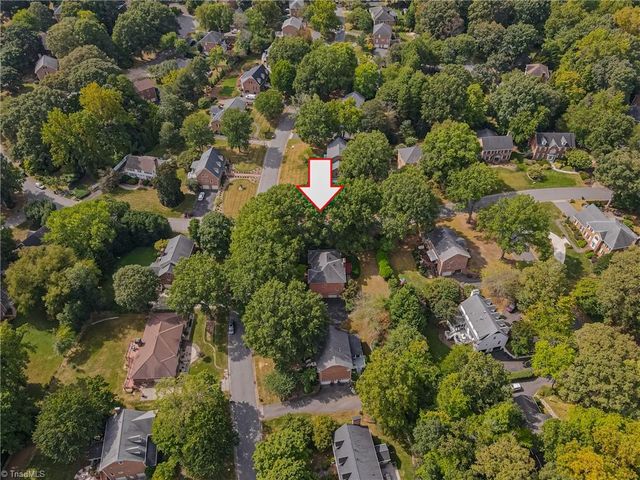 1014 Greenhurst Road, Winston-salem, NC 27104