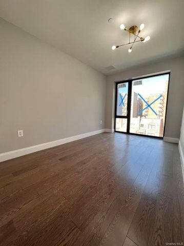 134-28 Blossom Avenue 3B, Flushing, NY 11355