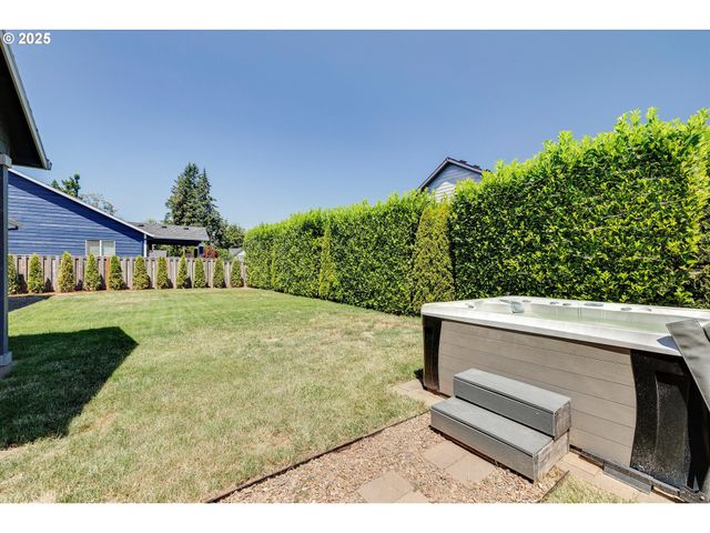 2177 A St, Hubbard, OR 97032