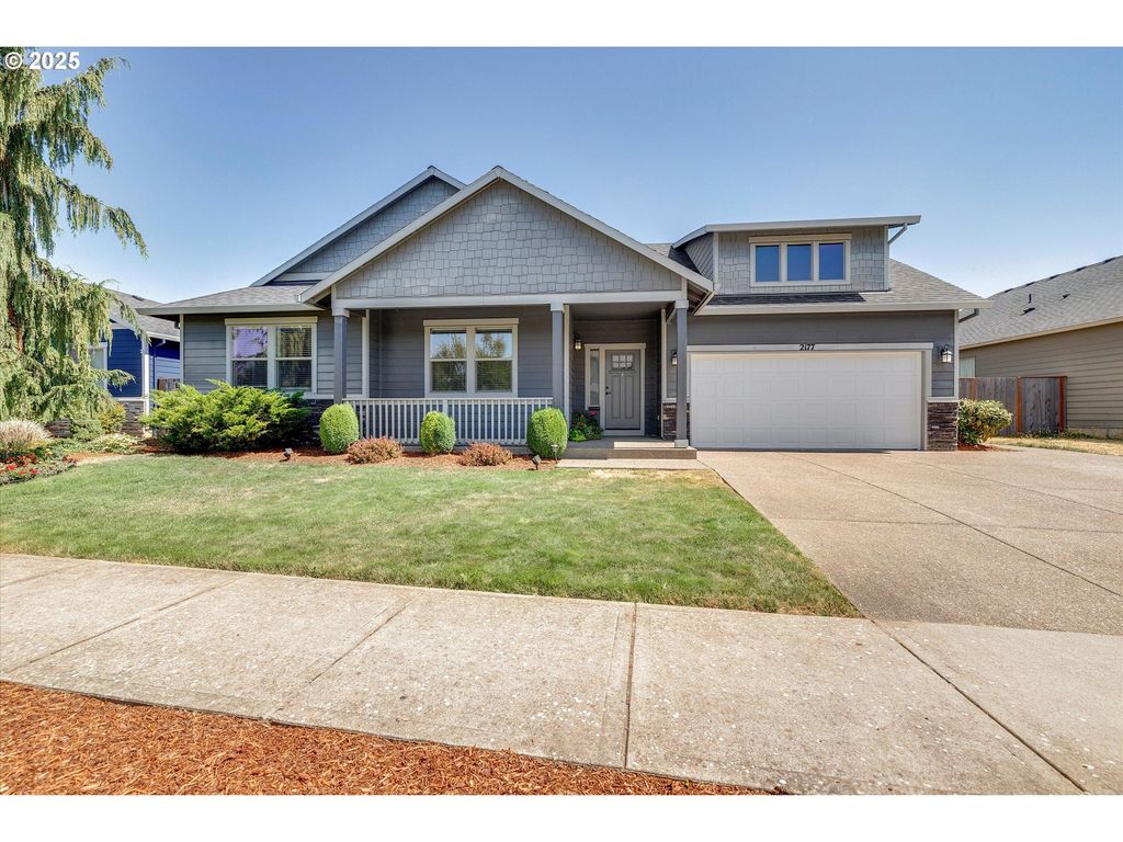 2177 A St, Hubbard, OR 97032