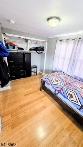 7 Barnard Pl, North Arlington Boro, NJ 07031