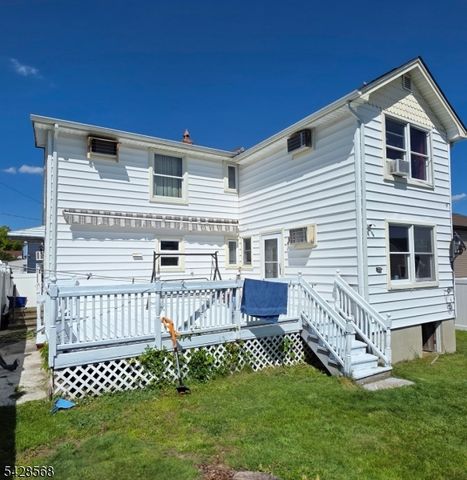 7 Barnard Pl, North Arlington Boro, NJ 07031