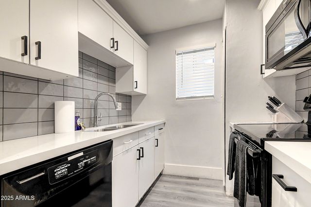 17659 N PARADISE PARK Drive, Phoenix, AZ 85032