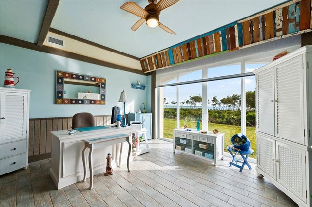 27 Harbour Isle Drive W 105, Fort Pierce, FL 34949