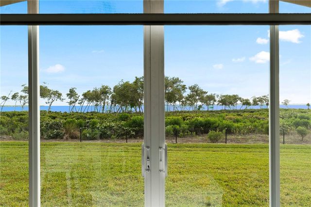 27 Harbour Isle Drive W 105, Fort Pierce, FL 34949