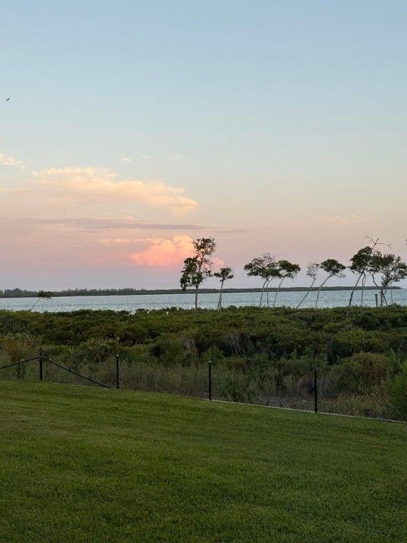27 Harbour Isle Drive W 105, Fort Pierce, FL 34949
