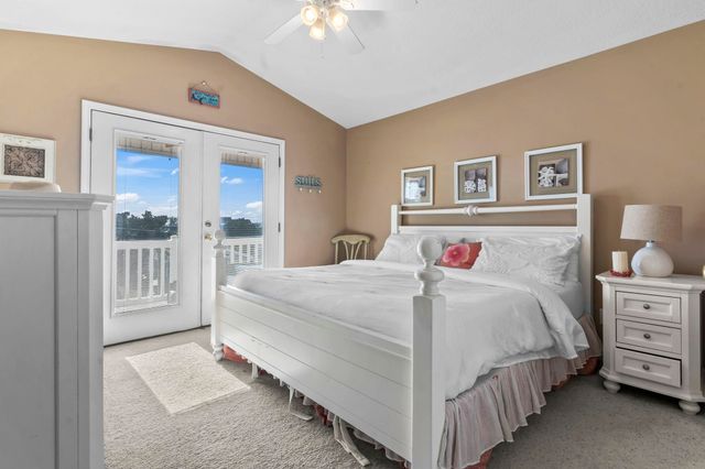 124 Rainbow Dr., Murrells Inlet, SC 29576