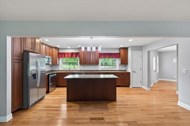 1350 Oldridge Avenue N, Stillwater, MN 55082