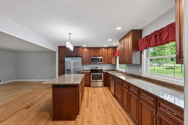 1350 Oldridge Avenue N, Stillwater, MN 55082