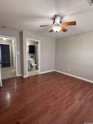 9140 Timber Path Unit 802, San Antonio, TX 78250
