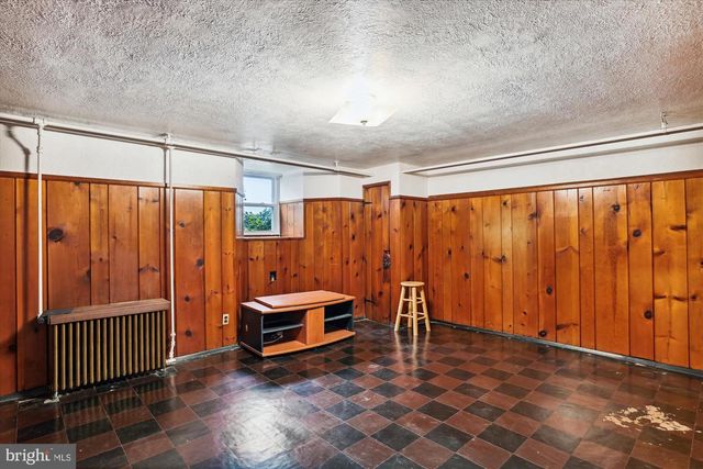 1634 ROUNDHILL RD, Baltimore, MD 21218