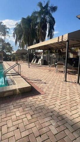 11925 NE 2nd Ave B307, North Miami, FL 33161