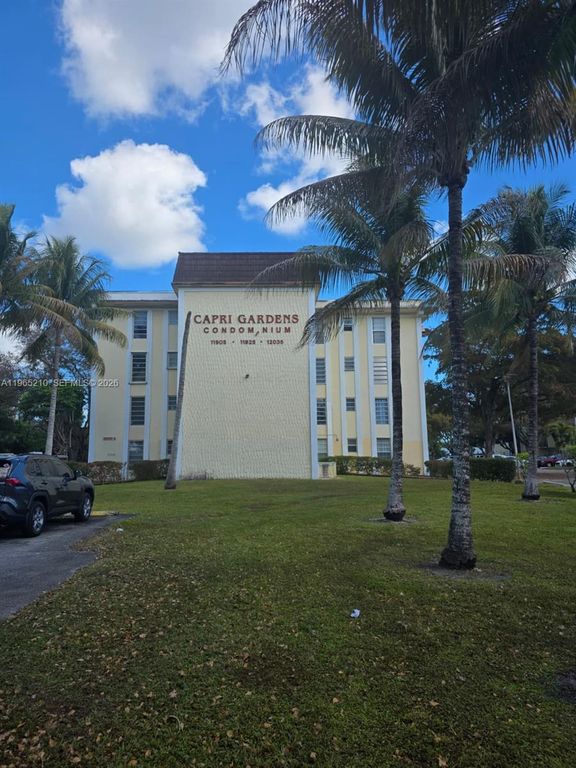 11925 NE 2nd Ave B307, North Miami, FL 33161