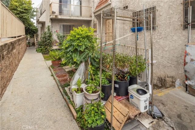 933 New Depot St 3, Los Angeles, CA 91002