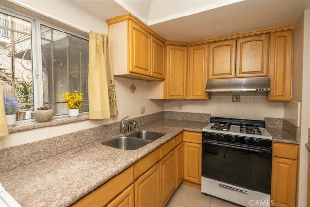 933 New Depot St 3, Los Angeles, CA 91002