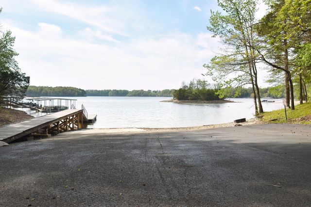 105 W Paradise Drive, Winchester, TN 37398