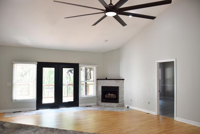 105 W Paradise Drive, Winchester, TN 37398