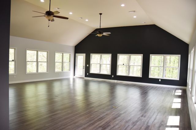 105 W Paradise Drive, Winchester, TN 37398
