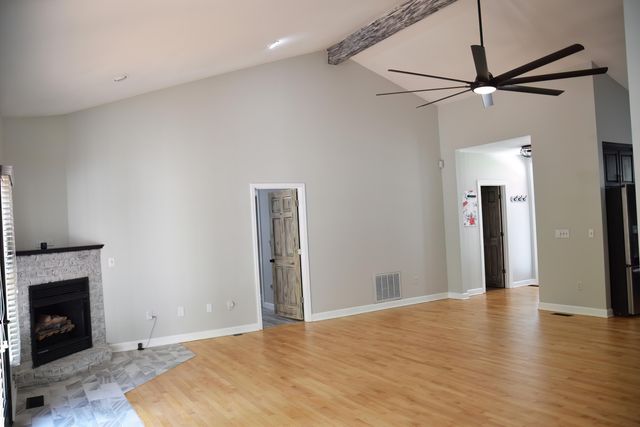 105 W Paradise Drive, Winchester, TN 37398