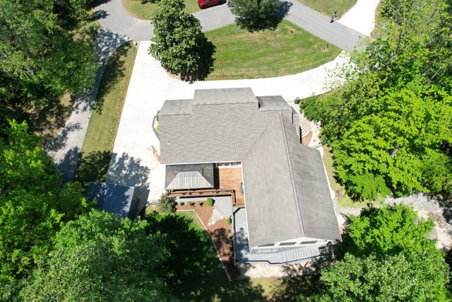 105 W Paradise Drive, Winchester, TN 37398